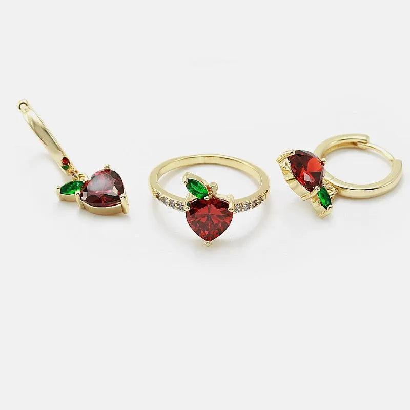 ریڈ سی زیڈ ہارٹ زیورات سیٹ