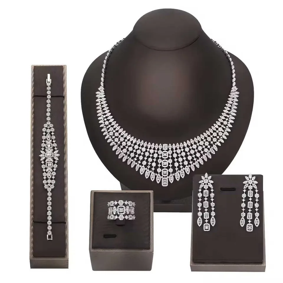 لگژری کرسٹل ویڈنگ جیولری سیٹ